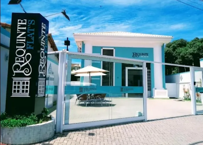Flat Mar 2 quartos a 400m da PRAIA DO FORTE A 150m da travessia para a ILHA DO JAPONÊS dentro do polo Gastronômico da Passagem Cabo Frio